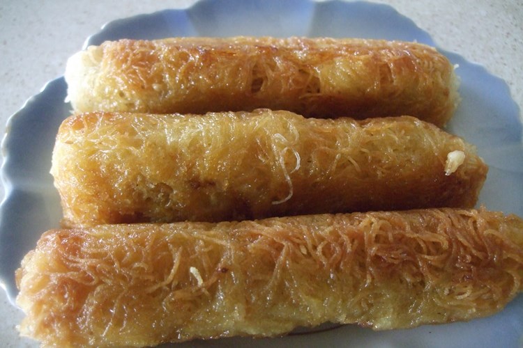 Kadayıf Dolması Şerbeti Sıcak Mı Dökülür?