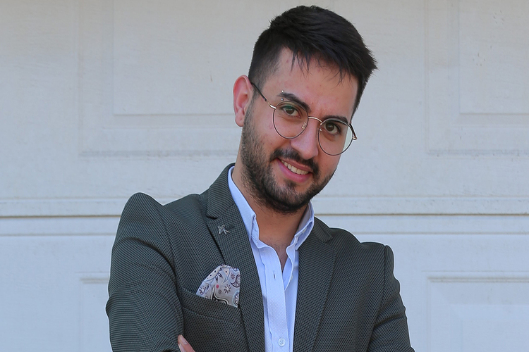 Kadir Ezildi Cinsel Tercihi Nedir?