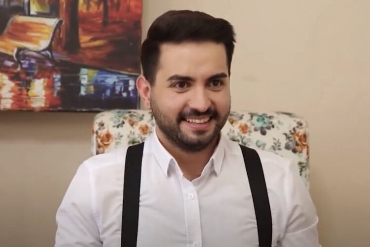 Kadir Ezildi Hayatı Nasıl Geçmiştir?