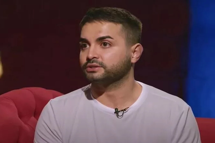 Kadir Ezildi Kaç Yaşında?