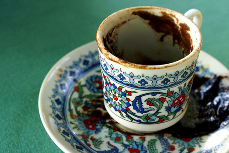 Kahve Falında Açık Köprü Görmek Ne Anlama Gelir?