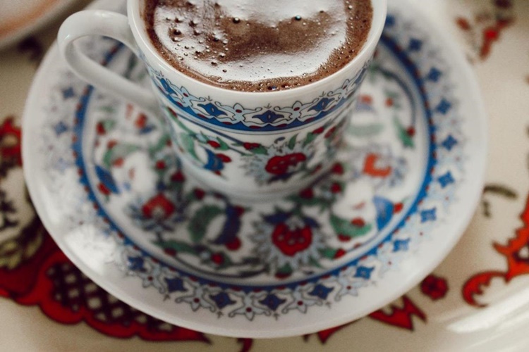Kahve Falında Oltaya Takılmış Balık Görmek Ne Anlama Gelir?