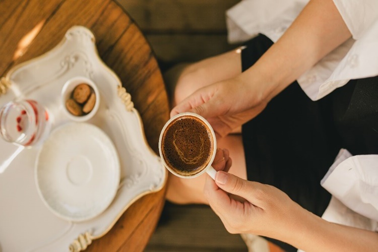 Kahve İçmek Mide Ağrısına İyi Gelir Mi?