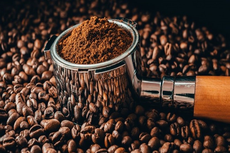 Kahve Saçı Koyulaştırır Mı?
