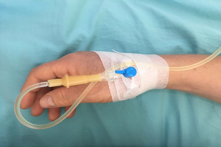 Kalp Hastasına Serum Takılır Mı?