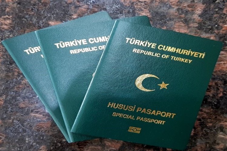 Kamu Personeli Yeşil Pasaport Alabilir Mi?
