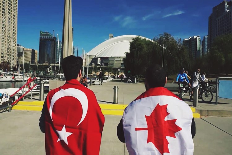 Kanadalılar Türk Mü?