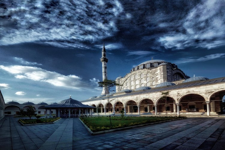 Kandil Gecesi Sela Okunur Mu?