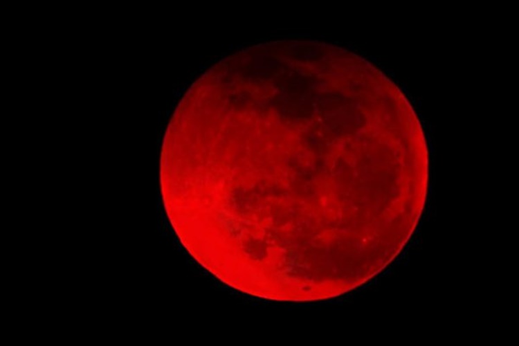 Kanlı Ay Tutulması 2022 Dini Anlamı Nedir?