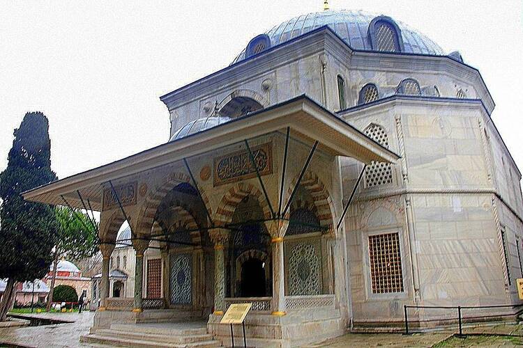 Kanuni’nin Oğlu II. Selim’in Mezarı Nerede?