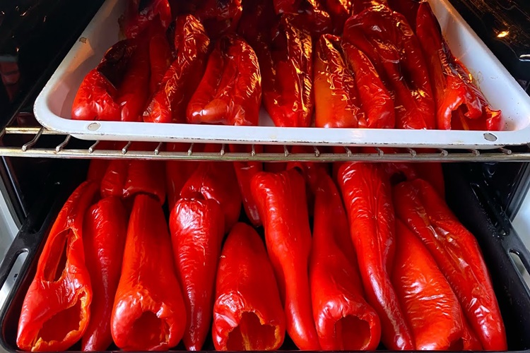 Kapya Biber Fırında Kaç Derecede Közlenir?