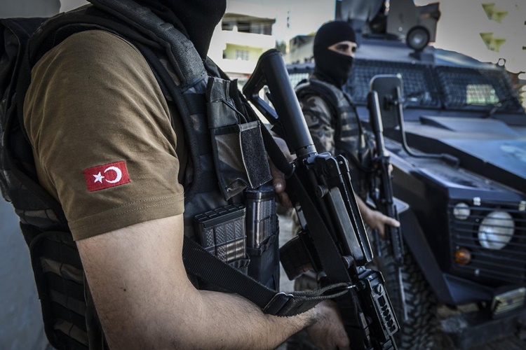 Karpal Tünel Sendromu Polisliğe Engel Mi?