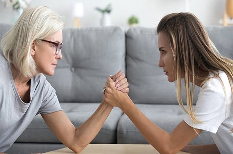 Kayınvalidenizle Anlaşamıyorsanız Ne Yapmalısınız?