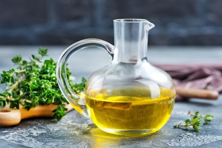 Kekik Yağı Ele Sürülür Mü?