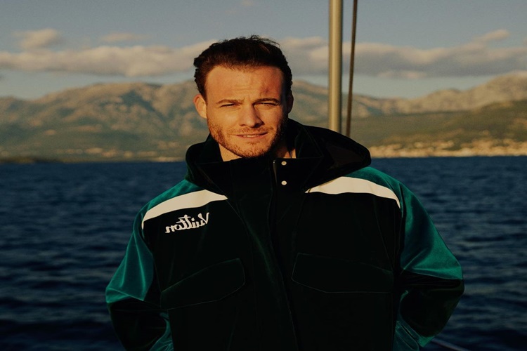 Kerem Bursin Saç Ektirdi Mi?