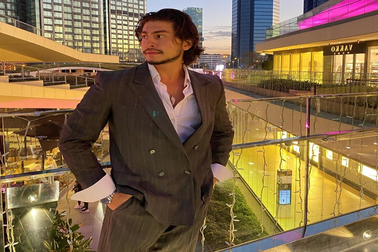 Kısmetse Olur Çağrı’nın Soyadı Nedir?