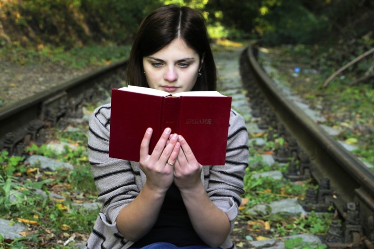Kitap Okumak Anksiyeteye İyi Gelir Mi?