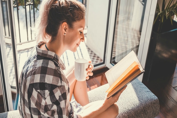 Kitap Okumak Hobi Midir?