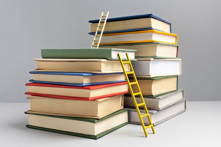 Kitap Okumak Şart Mı?