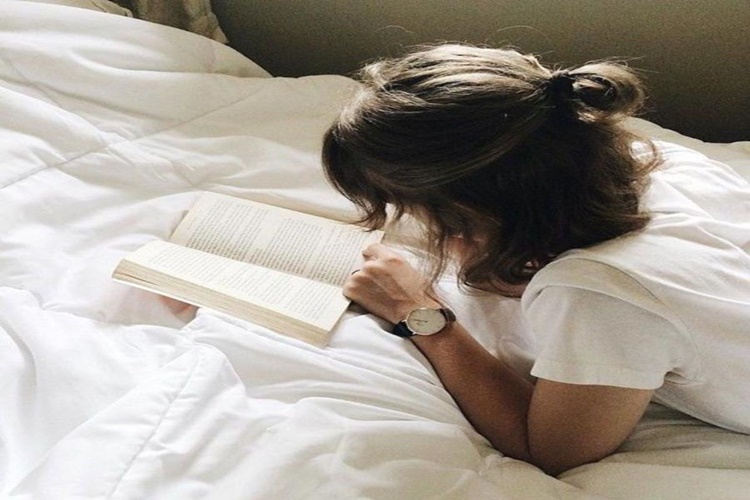 Kitap Okurken Işık Rengi Nasıl Olmalı?