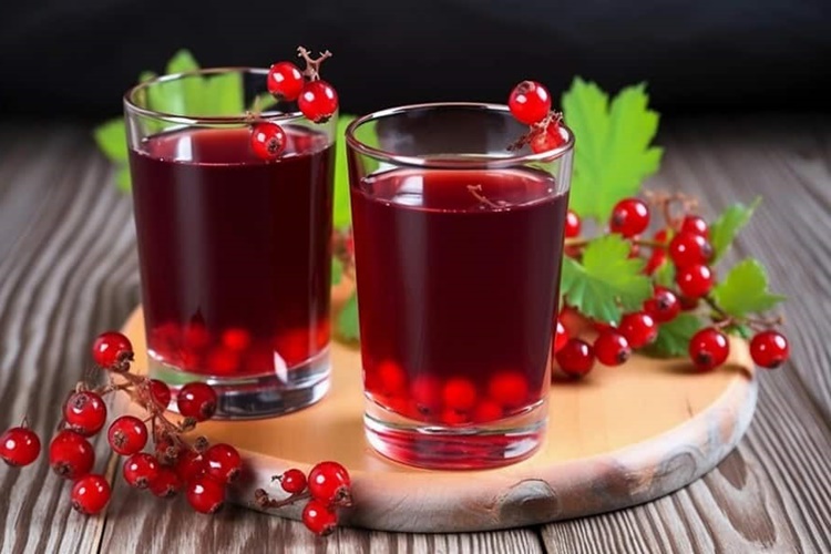 Kızılcık Şerbeti Bebek Düşürür Mü?
