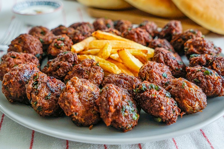 Köfte Tuzlu Olursa Ne Yapılır?