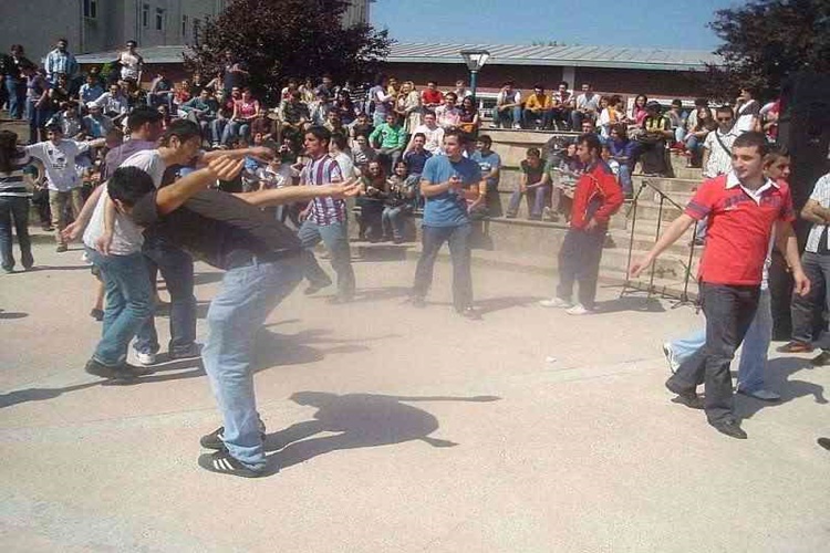 Kolbastının Ortaya Çıkışı Nasıldır? 