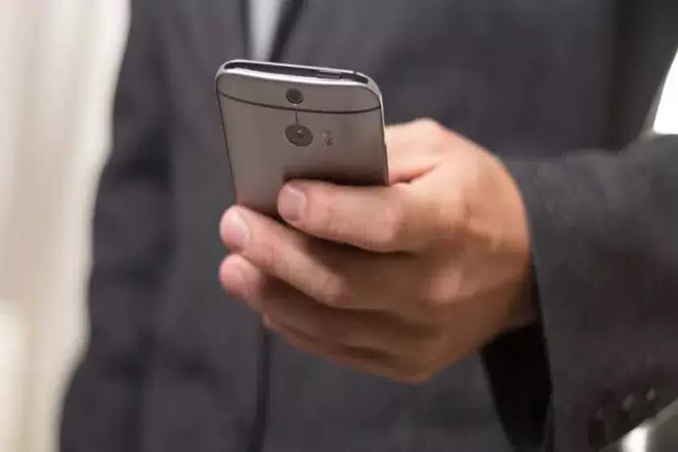 Konuşurken Telefonun Kapanması Neden Olur?