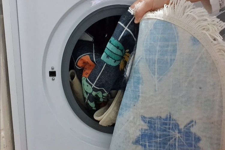Küçük Halı Çamaşır Makinesinde Yıkanır Mı?