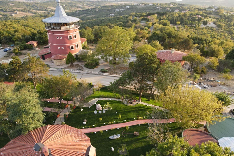 Kule Otel Sahibi Kim?