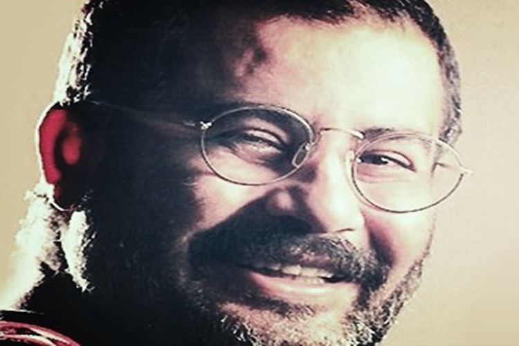 Kum Gibi Sözleri Kime Ait?
