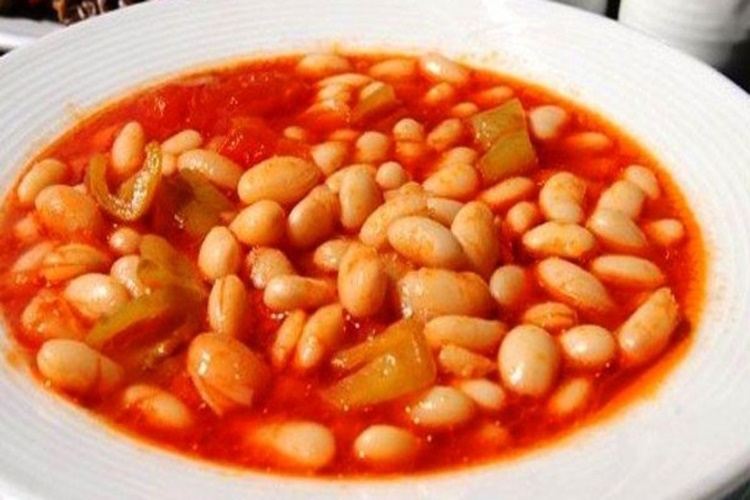 Kuru Fasulyeye Ne Kadar Salça Konur?