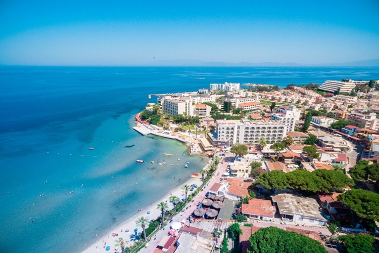 Kuşadası Denizi Sıcak Mı?