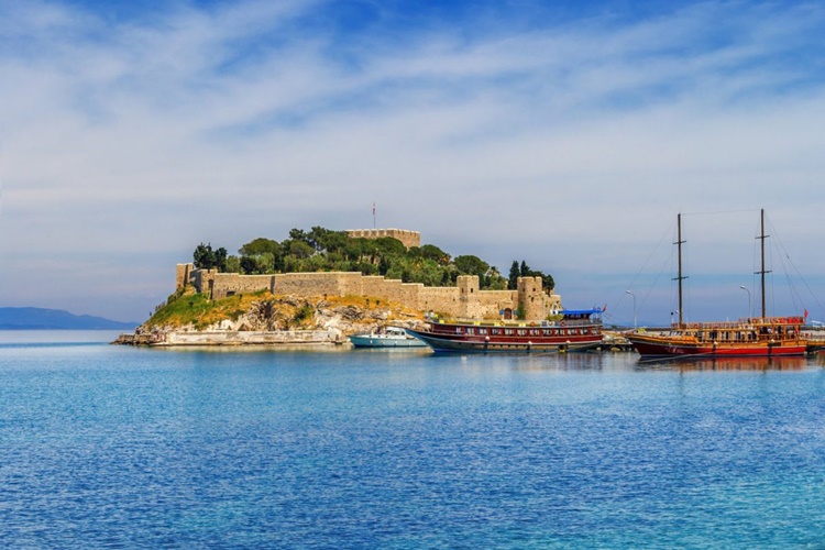 Kuşadası Hangi Ay Gidilir?