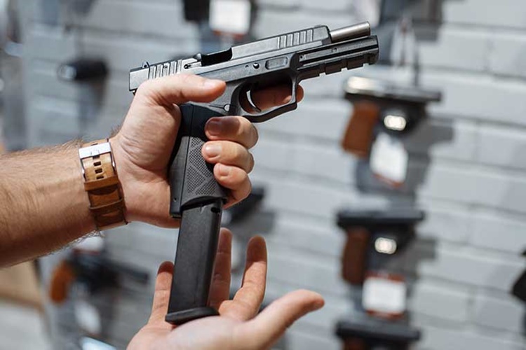 Kuyumcu Çalışanı Silah Ruhsatı Alabilir Mi?
