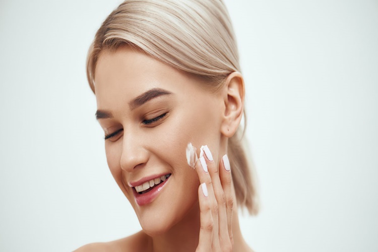 La Roche Posay Tüylenme Yapar Mı?