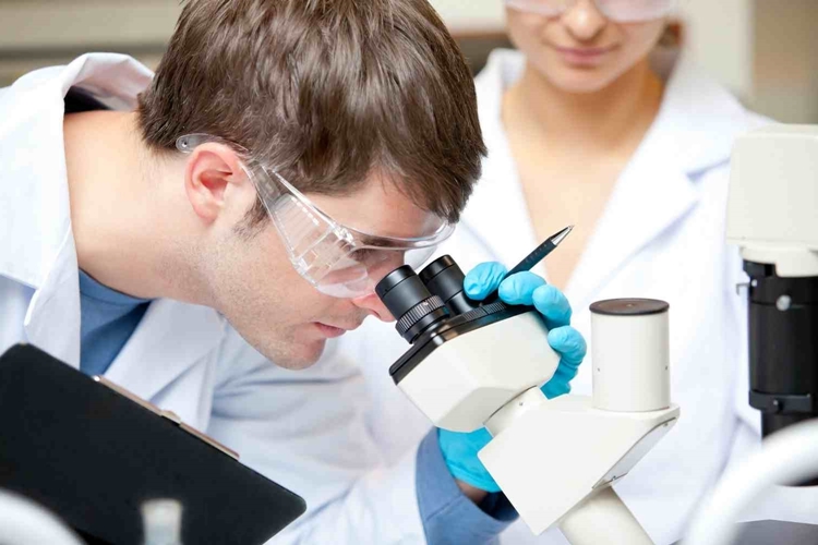 Laboratuvar Teknisyeni Olmak İçin Hangi Bölüm Okunmalı?