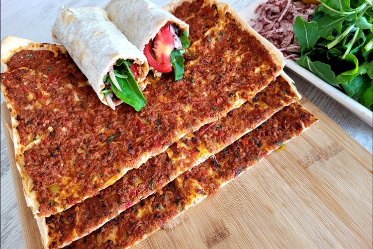 Lahmacun Bayatlar Mı?