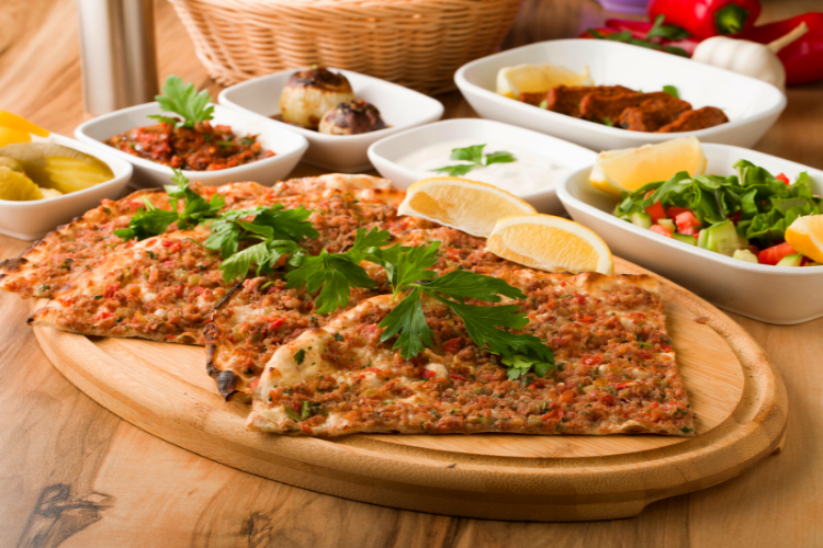 Lahmacun Kilo Aldırır Mı?
