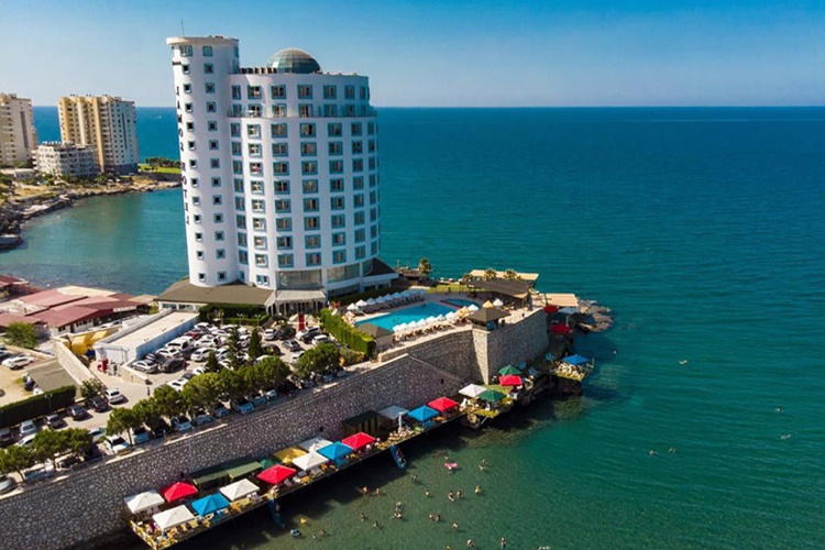 Lamos Otel Sahibi Kim?
