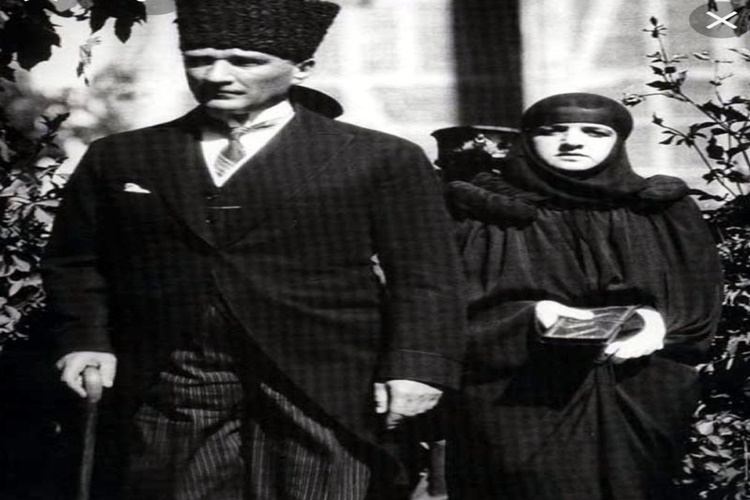 Latife Hanım ve Atatürk Neden Ayrıldı?