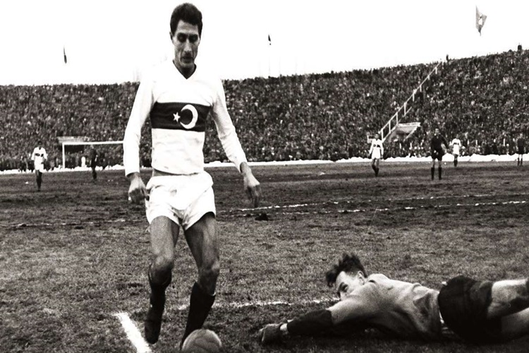 Lefter Hangi Takımlarda Oynadı? 