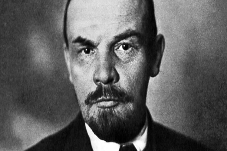 Lenin Neyi Savunur?