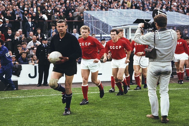  Lev Yashin Stadium Kaç Kişilik?