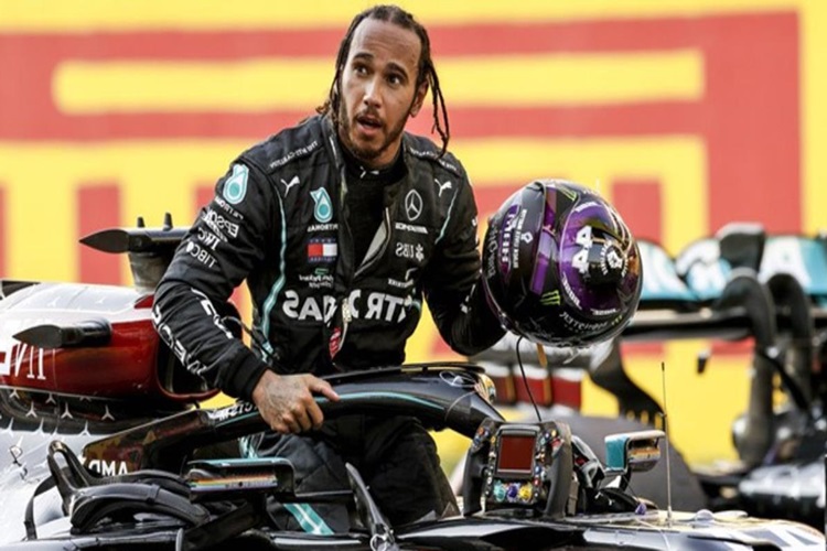 Lewis Hamilton Hakkında Merak Edilenler