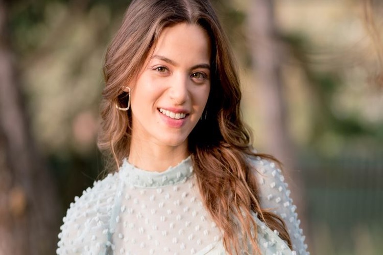 Leyla Tanlar Kimin Kızı?