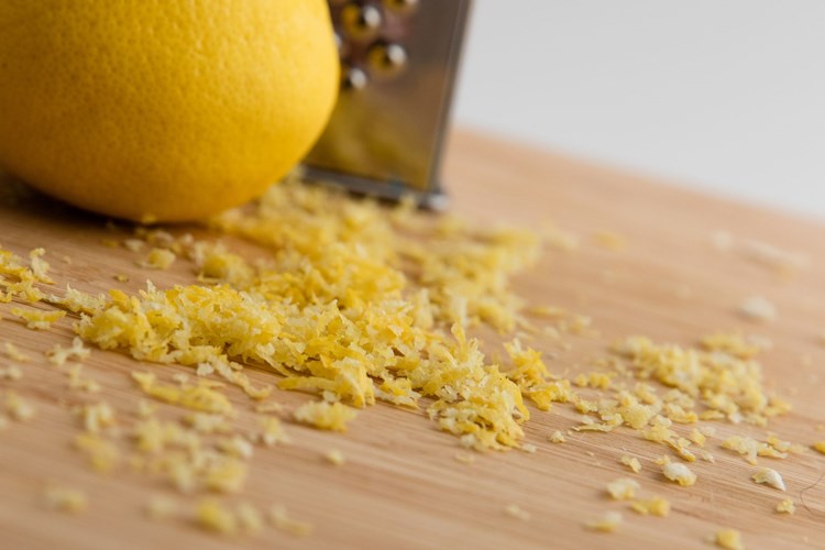 Limon Kabuğu Neden Acı Olur?