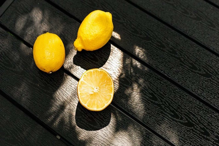 Limon Suyu Buzlukta Nasıl Saklanır?