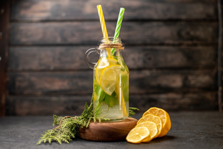 Limonlu Su Basura İyi Gelir Mi?