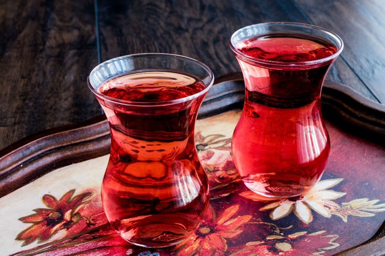 Lohusa Şerbeti Anne Sütünü Arttırır Mı?